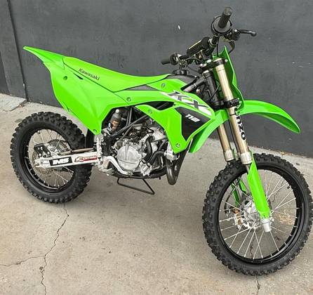 KAWASAKI KX 112 KAWASAKI KX 112